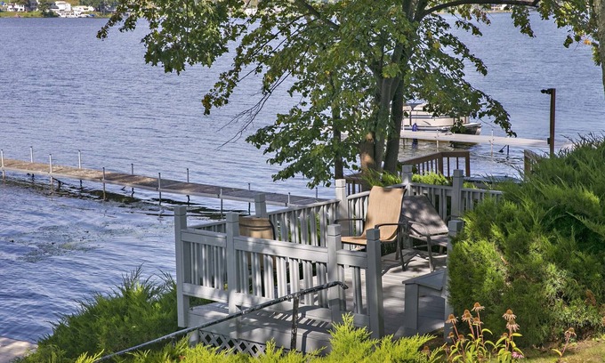 Dundee Cottage | Wine Down on Waneta-In the Finger Lakes Region