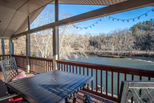 Franklin House | Wine Down
