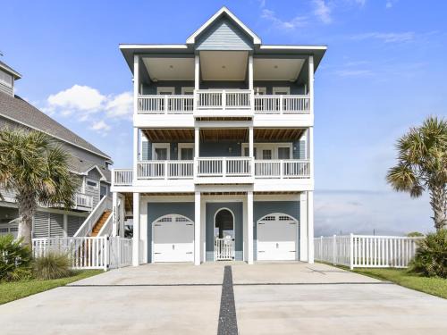 Red Fish Cove House | Wine Down