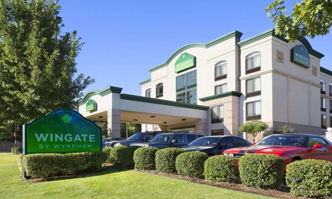 Little Rock Hotel | Wingate by Wyndham Little Rock