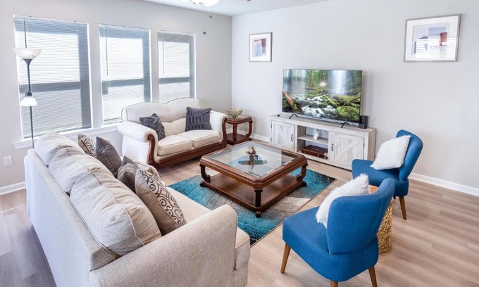 Highlands - Perkins House | Winners Paradise next to LSU