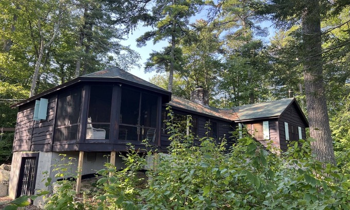 Alton House | Winnipesaukee Family Compound with amazing sunsets