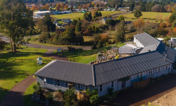 Raetihi Cabin | ***WINTER AVAILABILITY*** more than 10 guests? Add Garden Cabins to your booking