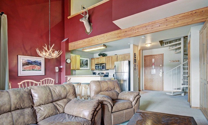 Historic District Condo | Winter Escape With Loft -Perfect Blend of Mountain &Town