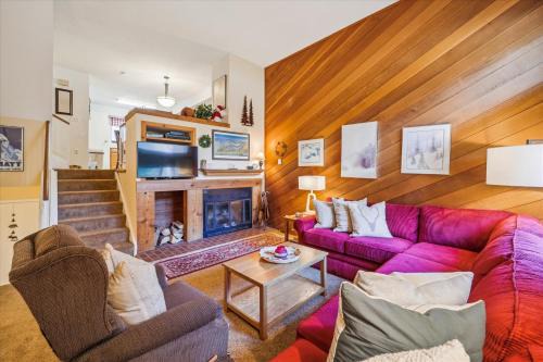 Four O'Clock House | Winter Point 20