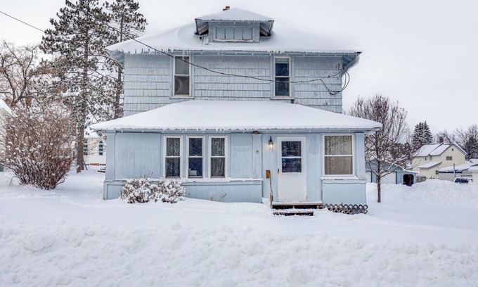 Ironwood House | Winter Sports Paradise: Wisconsin Family Home
