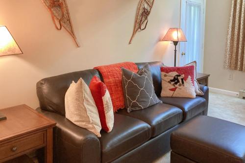 Ludlow Apartment | Winterplace Q206