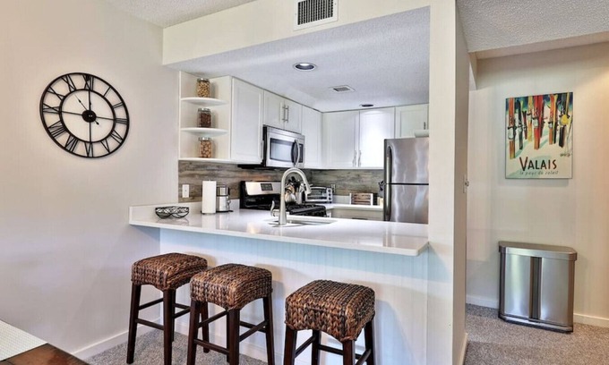 Ludlow Condo | Winterplace Ski on/Ski off Condo with Fireplace and Space for the Kids!