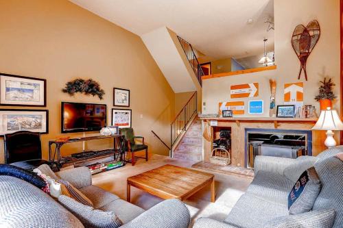 Four O'Clock House | Winterpoint 21