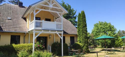 Neuenkirchen House | Wirtshaus Neuenkirchen