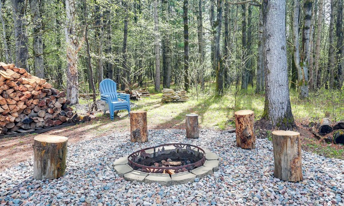Arbor Vitae Cottage | Wisconsin Cabin Hideaway: 3 Mi to Lakes