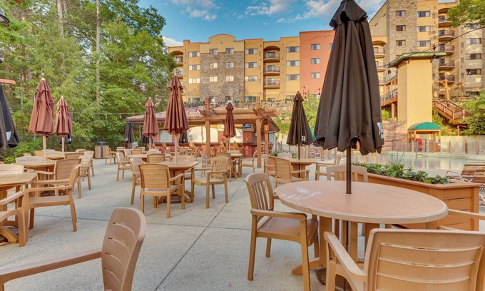 Wisconsin Dells Apartment | Wisconsin Dells Resort Condo w/2 Fireplaces