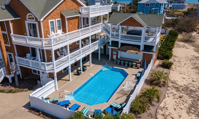 Whalehead Beach House | Wish You Were Here: Oceanside, Saltwater Pool, Hot Tub, Tiki Bar, Pet-friendly