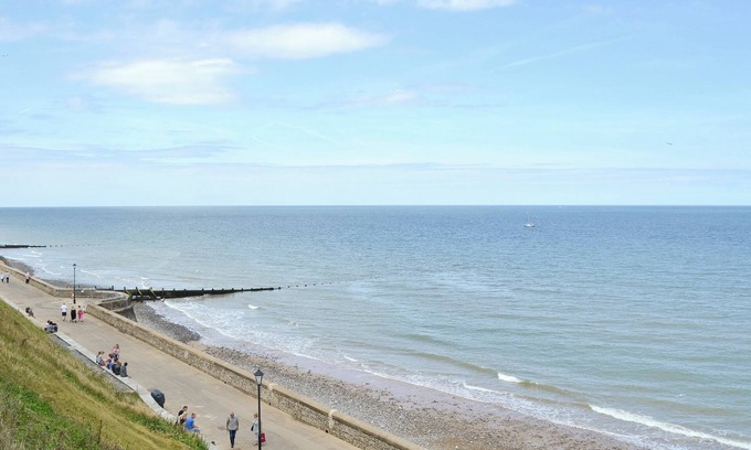 Gimingham Cottage | With both the Norfolk coast and the Broads within easy reach, there is something for all ages.