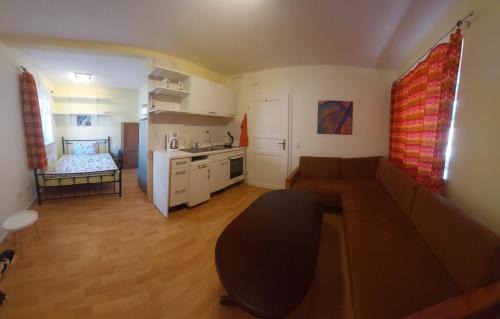 Bad Segeberg Apartment | Wo die Fledermaus fliegt, die zweite