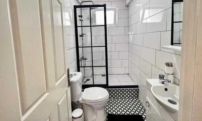 Kabatas Apartment | WONDER HOMES- New&Stylish Flat, 3BR, Taksim