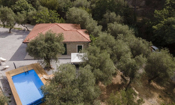 Cervo House | Wonderful private villa for 8 guests with WIFI, private pool and pets allowed