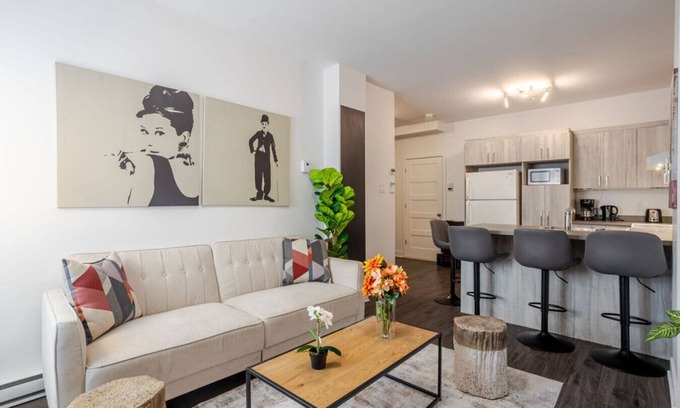Griffintown Apartment | Wonderful 4 BR Home in the heart of Downtown