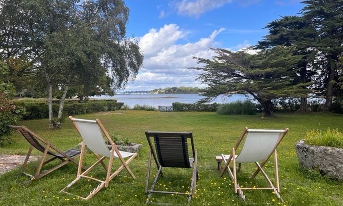 Arzon House | Wonderful 6 Bed Family Home with Stunning Views