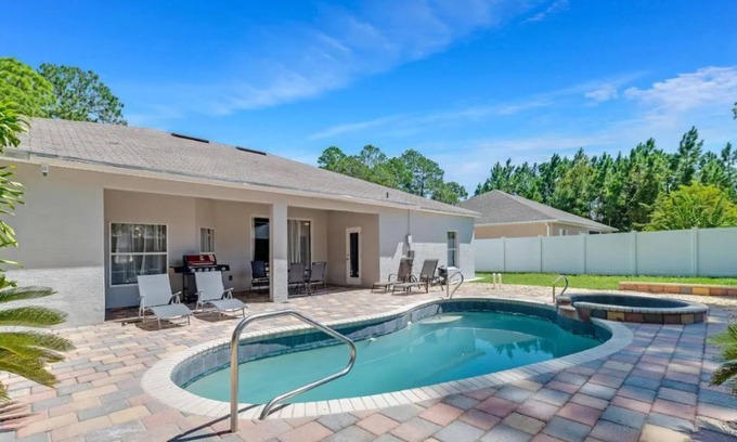 Indian Trails House | Wonderful Bliss pool house - 2 mi to Palm Coast center
