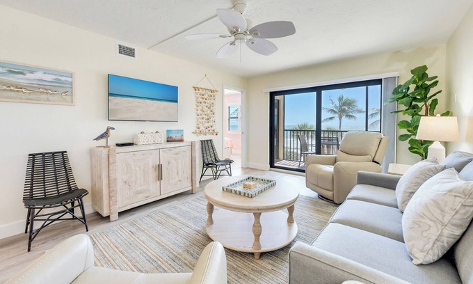 Sanibel Condo | Wonderful Corner Unit on 3rd floor. This speaks a girl's tropical getaway!