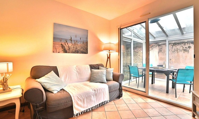 Saint-Denis-d'Oleron House | Wonderful villa for 4 people with WIFI, TV, terrace, pets allowed and parking