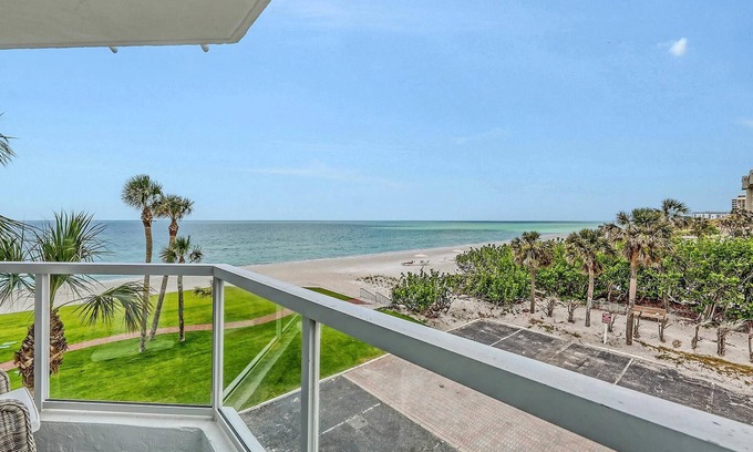 Sarasota Condo | Wonderful Gulf and Sunset Views Condo