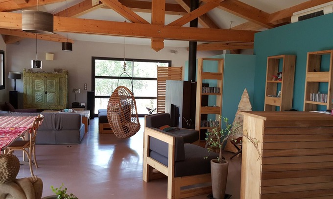 Lambesc House | Wonderful house and pool 20 minutes to Aix en Provence
