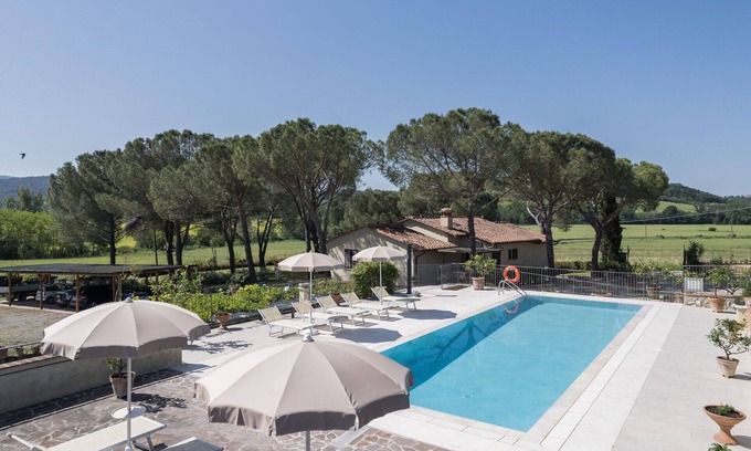 Colle di Val d'Elsa Villa | Wonderful private villa with private pool, WIFI, A/C, TV and pets allowed, close to San Gimignano