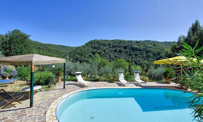 Greve in Chianti Villa | Wonderful private villa for 6 people with private pool, A/C, WIFI, TV, patio and panoramic view