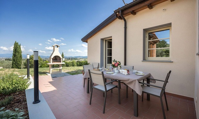 Carmignano Villa | Wonderful private villa with WIFI, A/C, pets allowed and panoramic view, close to Florence