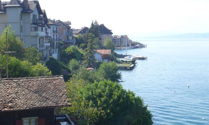 Aran House | Wonderful private villa for 8 people with TV, terrace, panoramic view and parking