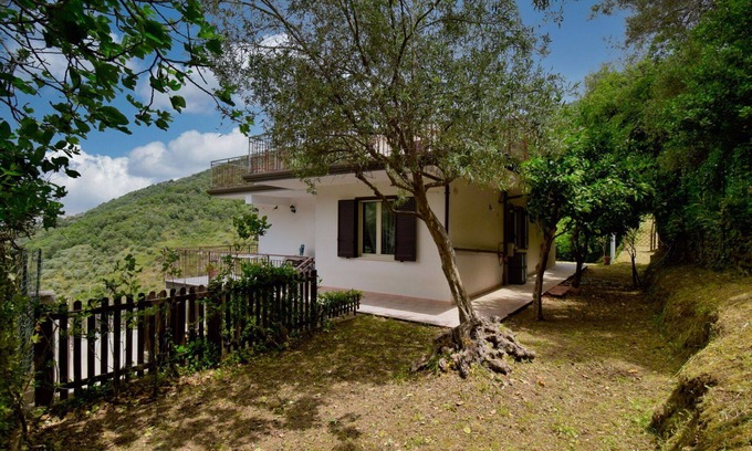 Gioiosa Marea Villa | Wonderful private villa for 6 guests with WIFI, A/C, hot tub, TV, terrace, pets allowed and park.