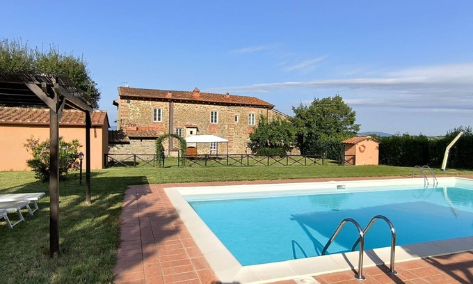 Terranuova Bracciolini Villa | Wonderful private villa with WIFI, private pool, TV, pets allowed, panoramic view and parking