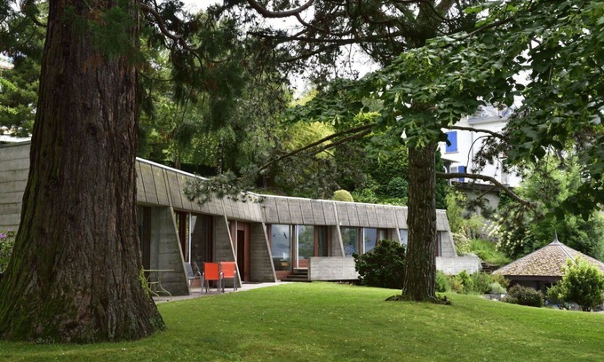 Montreux Villa | Wonderful private villa for 7 people with WIFI, TV, terrace, pets allowed and parking
