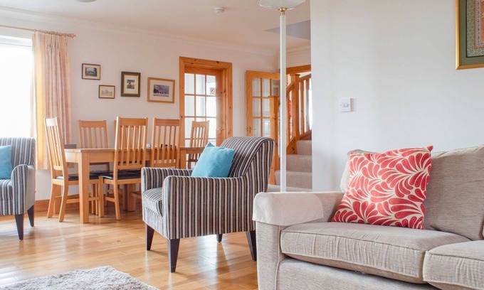 Suladale House | Wonderful private villa for 6 people with WIFI, TV, panoramic view and parking