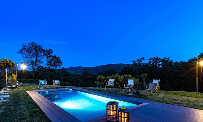 Radicondoli Villa | Wonderful private villa for 12 people with WIFI, A/C, private pool, TV, veranda and parking