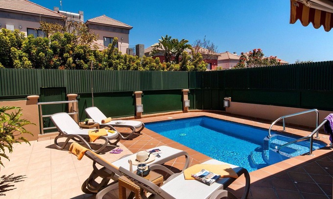 Meloneras Villa | Wonderful private villa with WIFI, A/C, private pool, TV, patio, pets allowed and parking