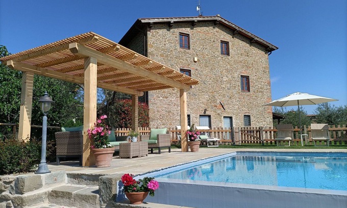 Montegonzi Villa | Wonderful private villa with WIFI, private pool, A/C, TV, veranda, panoramic view and parking