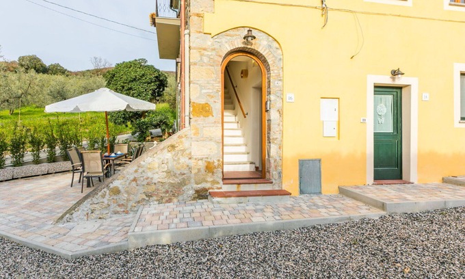 Santa Luce House | Wonderful private villa for 6 guests with WIFI, A/C, TV, patio and parking