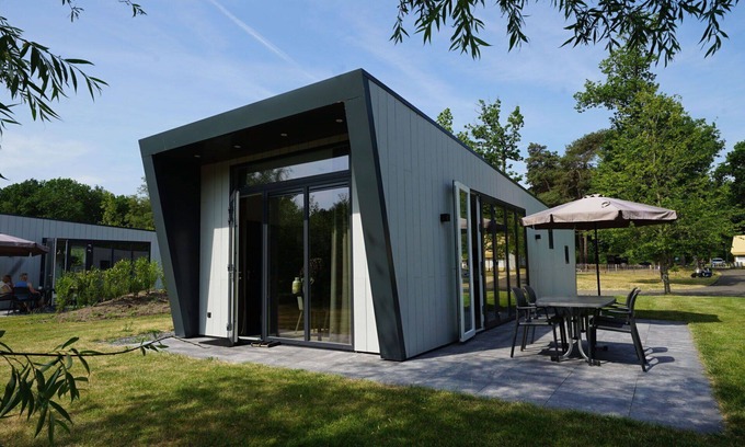 IJhorst House | Wonderful private villa for 4 guests with pool, WIFI, TV and terrace