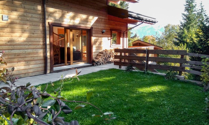 Leytron House | Wonderful private villa for 8 guests with WIFI, TV, terrace and parking