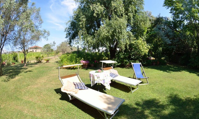 Viareggio Villa | Wonderful private villa for 8 people with A/C, WIFI, TV, patio and pets allowed
