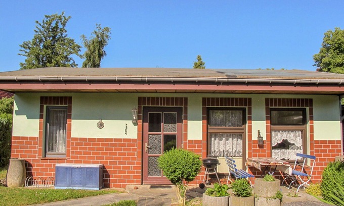Goldberg House | Wonderful private villa for 4 guests with TV, patio, pets allowed and parking