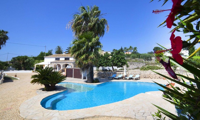 Fustera House | Wonderful private villa for 8 people with private pool, hot tub, WIFI, A/C, TV and patio