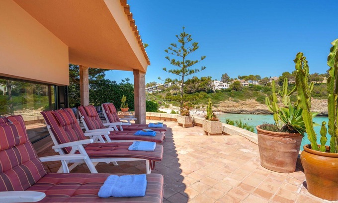 Cala Mandia House | Wonderful private villa for 4 people with WIFI, TV, patio and panoramic view