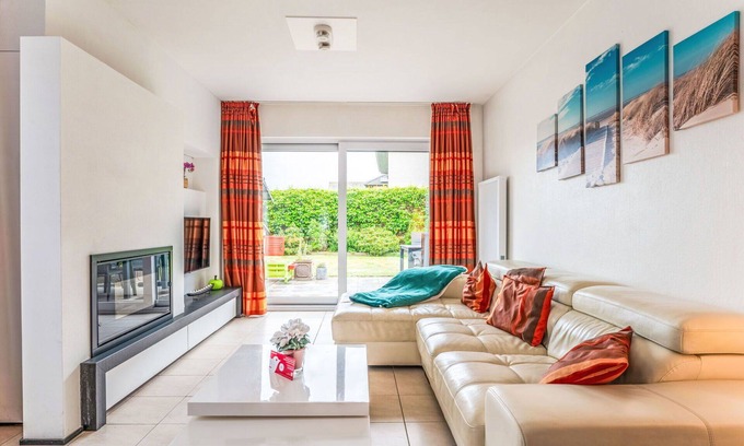 Zandvoorde Villa | Wonderful private villa for 4 people with WIFI, TV and parking