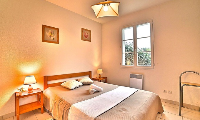 Domino House | Wonderful private villa for 5 people with WIFI, TV, terrace, pets allowed and parking