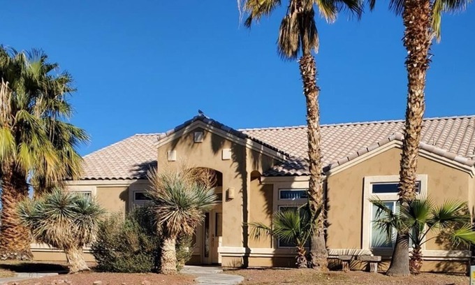 Mohave Valley House | Wonderful River Retreat just a few minutes walk to the Colorado river