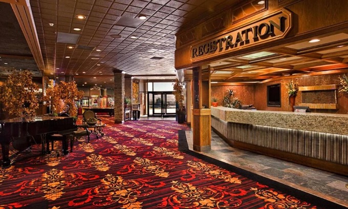 Elko House | Wonderful Stay! Outdoor Pool, Parking, Pets Allowed, Close to Main City Park!